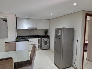 Imagen sin descripción, 3 de 7, botón