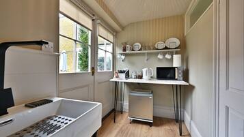 Fridge, microwave, oven, electric kettle