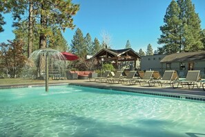 Unclassified image, 4 of 40, button - WorldMark Seventh Mountain Resort - 1 Bedroom (Bend)