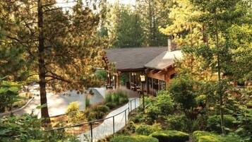 Enceinte de lâhĂ©bergement