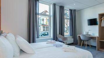 Comfort Twin kamer | Een bureau, een laptopwerkplek, gratis wifi