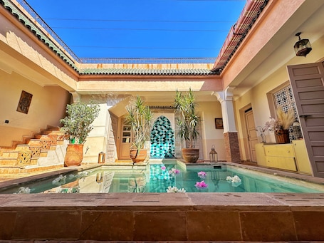 2 indoor pools, outdoor pool. SALIX D'AGAFAY