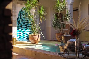 Unclassified image, 5 of 30, button - SALIX D'AGAFAY (Marrakech)