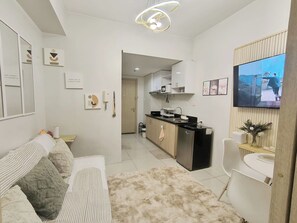 特色公寓式客房, 1 间卧室, 阳台, 城市景观 | 私人简易厨房 | 迷你冰箱、微波炉、洗碗机、电热水壶