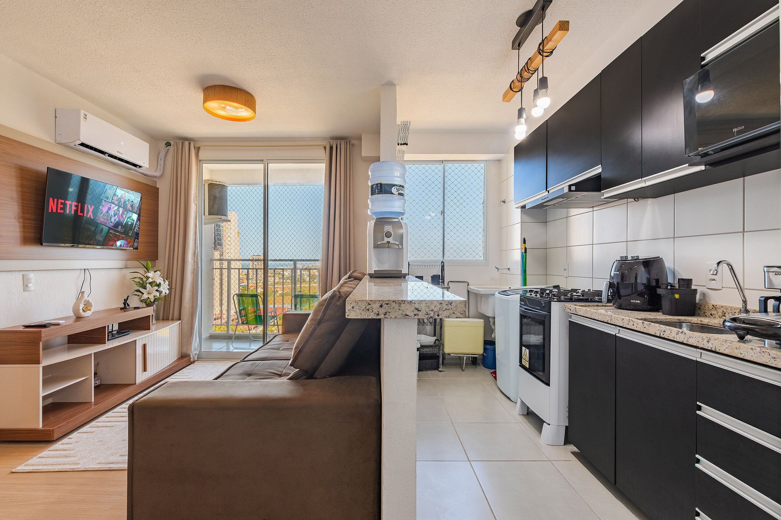 Basic Apartment | Private kitchen | Coffee/tea maker, fridge, microwave, oven