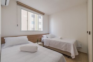 2 habitaciones y escritorio 
