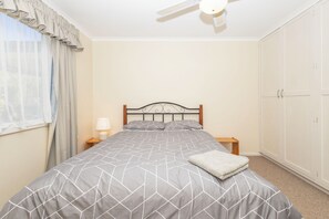 3 Schlafzimmer, Bügeleisen/Bügelbrett, kostenloses WLAN, Bettwäsche
