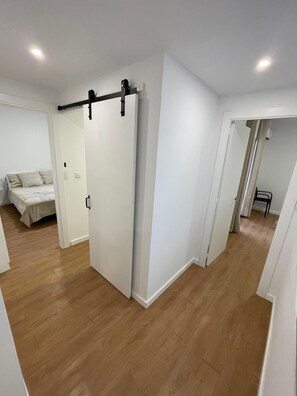 Interior - Apartment 6pax pk van (catalunya)