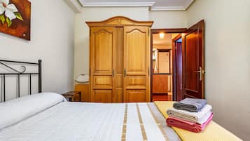 2 chambres, fer et planche Ă repasser, Wi-Fi, draps fournis