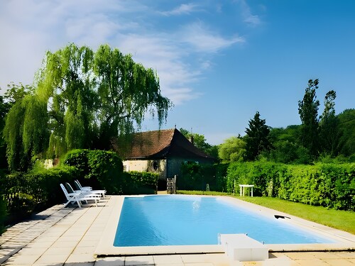 Holiday Home 'Moulin De La Forge' with Lake View, Private Pool and Wi-Fi