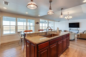 Interior - Waterfront NOLA Gem w/ Boat Dock & Lift on Wildlife Refuge (New Orleans)