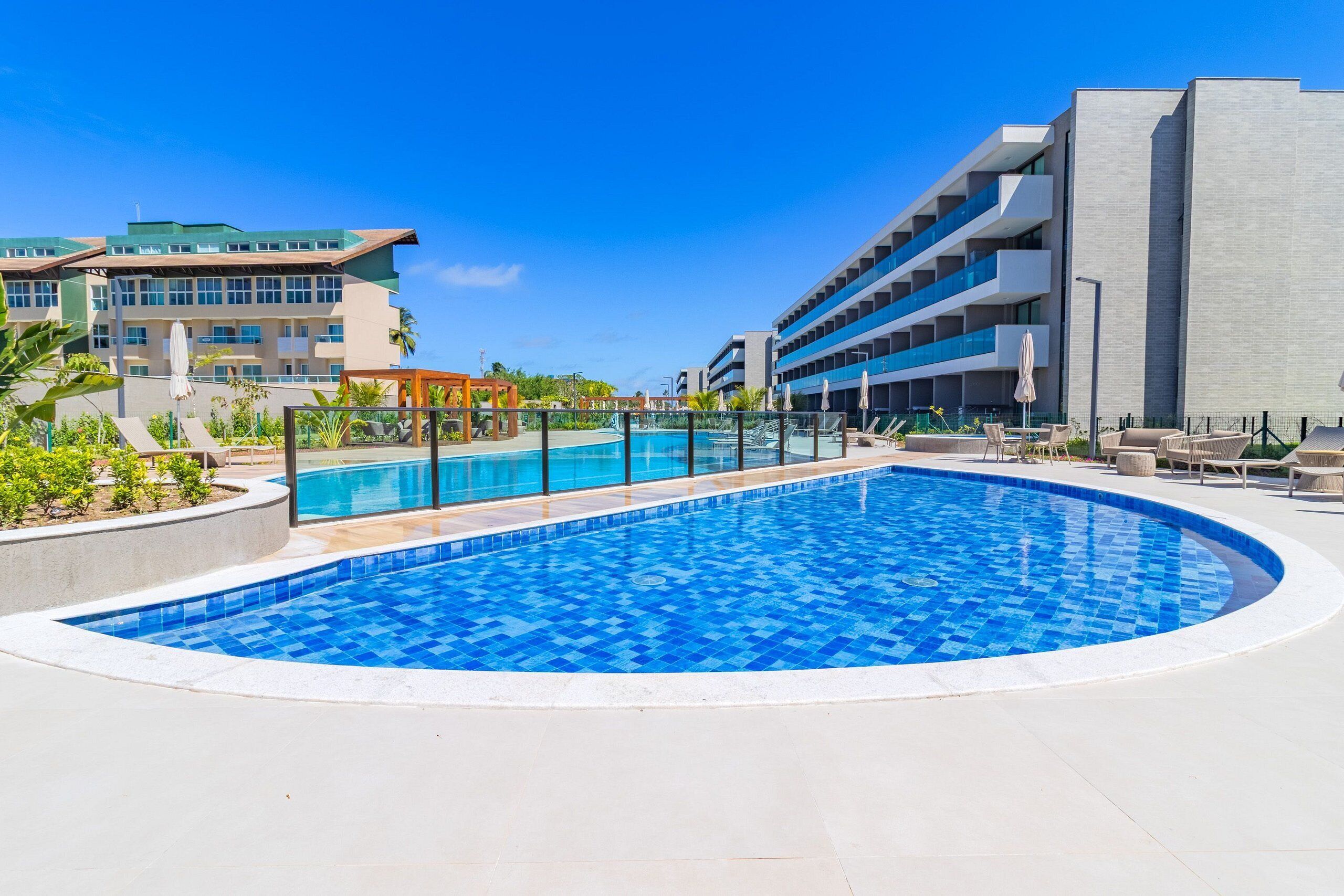 Basic Apartment | Pool