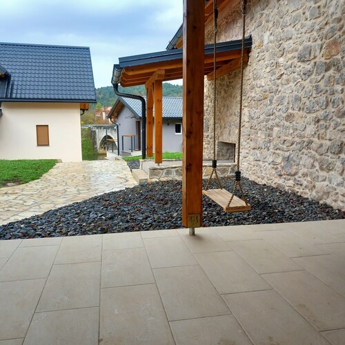 Charming 3-bedroom country house in peaceful Lička Jesenica with swimming pool