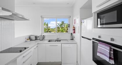 Relaxed Beachside Living for the Whole Family at Kimara