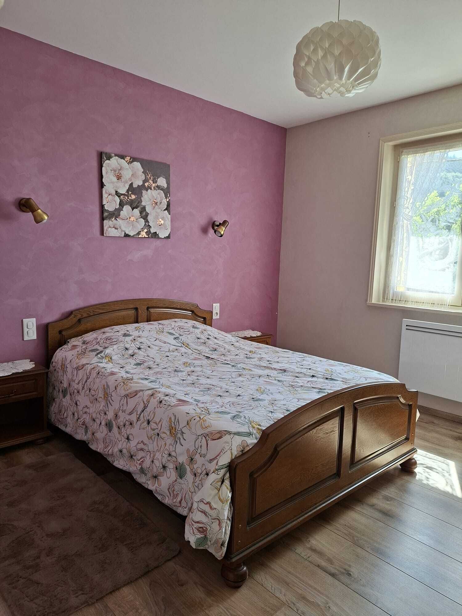 3 bedrooms, bed sheets