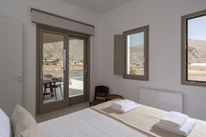 Caja de seguridad en la habitación y sistema de insonorización 