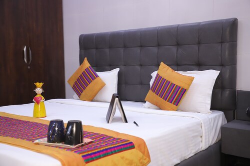 Fortune Home Service Apartment 1Bhk,L-36B, Saket