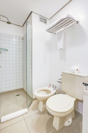Hair dryer, towels - 360 Itaim Bibi (São Paulo)
