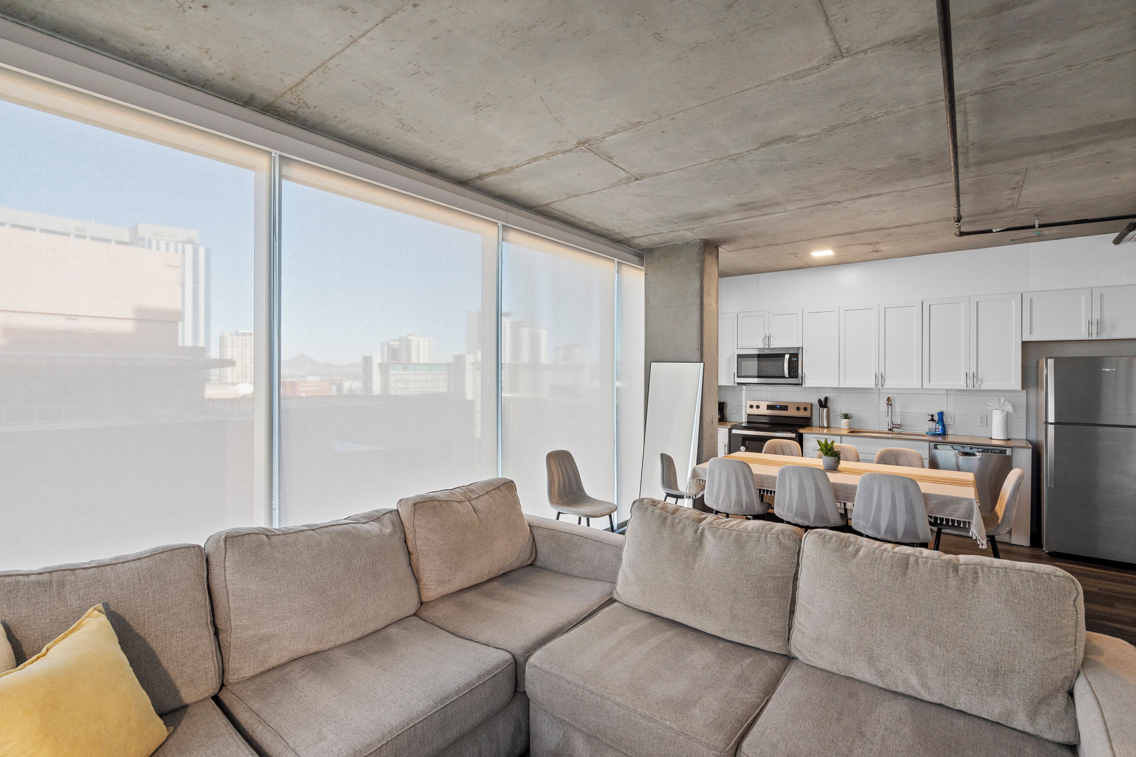 Triple Room, Non Smoking, City View | Living area