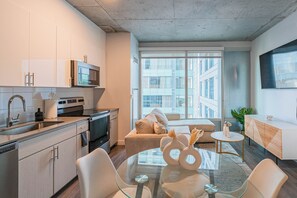 Single Room, Non Smoking, City View | Dining room - Sora DT Stay w CityView-HeatedPool-Gym (Phoenix)