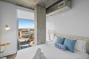 Triple Room, Non Smoking, City View | Desk, laptop workspace, iron/ironing board, free WiFi - Sora DT Stay w CityView-HeatedPool-Gym (Phoenix)