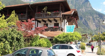 Appartement Azalea – Ankommen, Wohlfühlen, Ötztal entdecken - Komfort im Zentrum von Oetz erleben