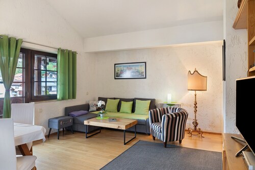 Apartment Azalea – Arrive, Feel at Home, Discover the Ötztal – Comfort in Central Oetz