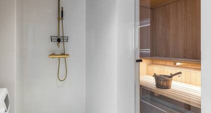 Nordic Design with Sauna in Cental Helsinki (Kamppi)