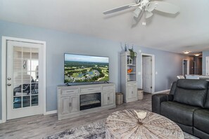 TV - True Blue 37A-3BR Condo with Golf Views & Pools (Pawleys Island)