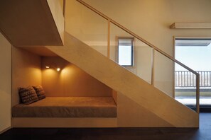 Family Duplex, Hill View | Premium bedding, minibar, individually decorated, individually furnished