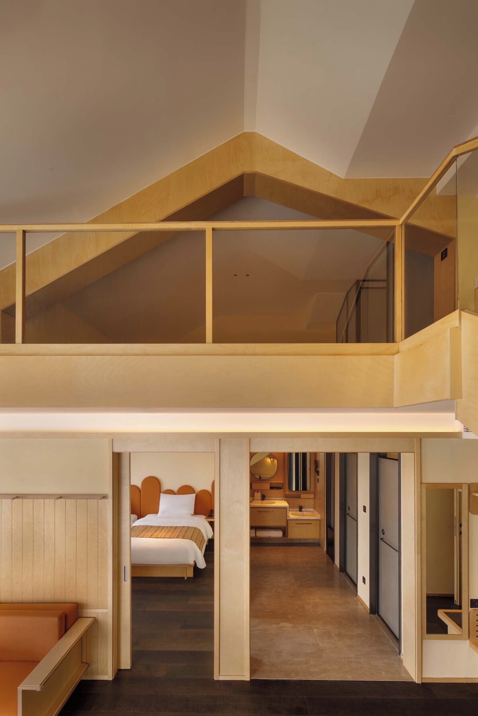 Familjeduplex - utsikt mot bergen | Sängtillbehör av högsta kvalitet, minibar och individuell inredning