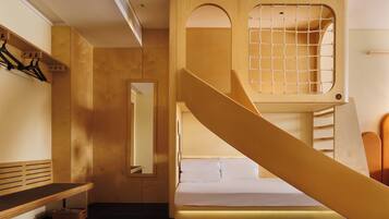 Doppia Elite, vista giardino | Biancheria da letto di alta qualità, minibar, con stile personalizzato