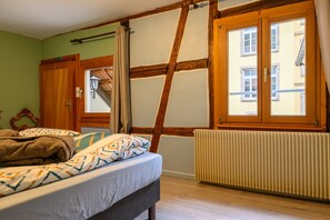 Fer et planche à repasser, Wi-Fi, draps fournis