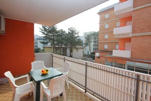 Balcony - Bright Flat 130mt From the Beach (San Michele al Tagliamento)