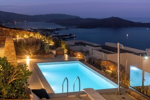 Seasonal outdoor pool - Elounda Infinity Blue Luxury Villas (Agios Nikolaos)