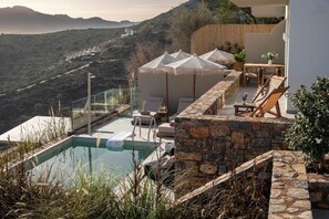 Front of property - Elounda Infinity Blue Luxury Villas (Agios Nikolaos)