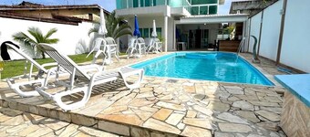 Spacious 4-bedroom house in fabulous Bertioga with AC