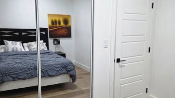 2 chambres, fer et planche à repasser, Wi-Fi gratuit, draps fournis