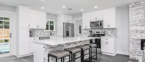 独立别墅, 3 间卧室 | 私人厨房 | 冰箱、烤箱、茶具/咖啡用具、烤面包机