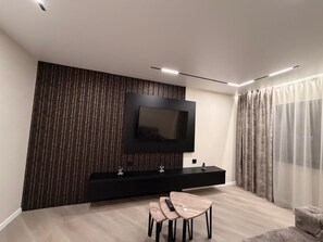 Luokittelematon kuva, 2 kautta 9, painike