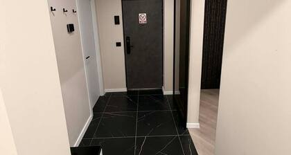 SteRo Luxury Residence | Modern Apt | Self Check-In | Free Minibar