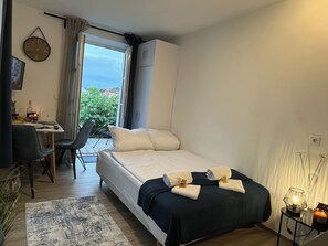 1 habitación, wifi y ropa de cama