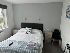 Unclassified image, 2 of 32, button - Cottage Court Hotel (Tenby)