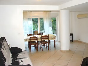 Interior - Courtille Plage – Nature Retreat by the Sea in Fréjus (Fréjus)