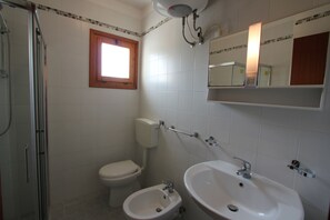 Apartment, 2 Bedrooms, Balcony, City View | Bathroom - Comfortable Apartment by the sea (San Michele al Tagliamento)