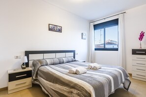 1 Schlafzimmer, Bügeleisen/Bügelbrett, kostenloses WLAN, Bettwäsche