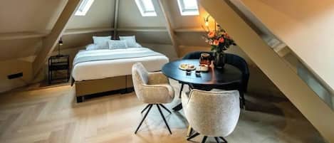 1 dormitori, planxa i posts de planxar, wifi gratuïta i roba de llit