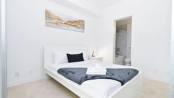 Suite, Balcony, City View