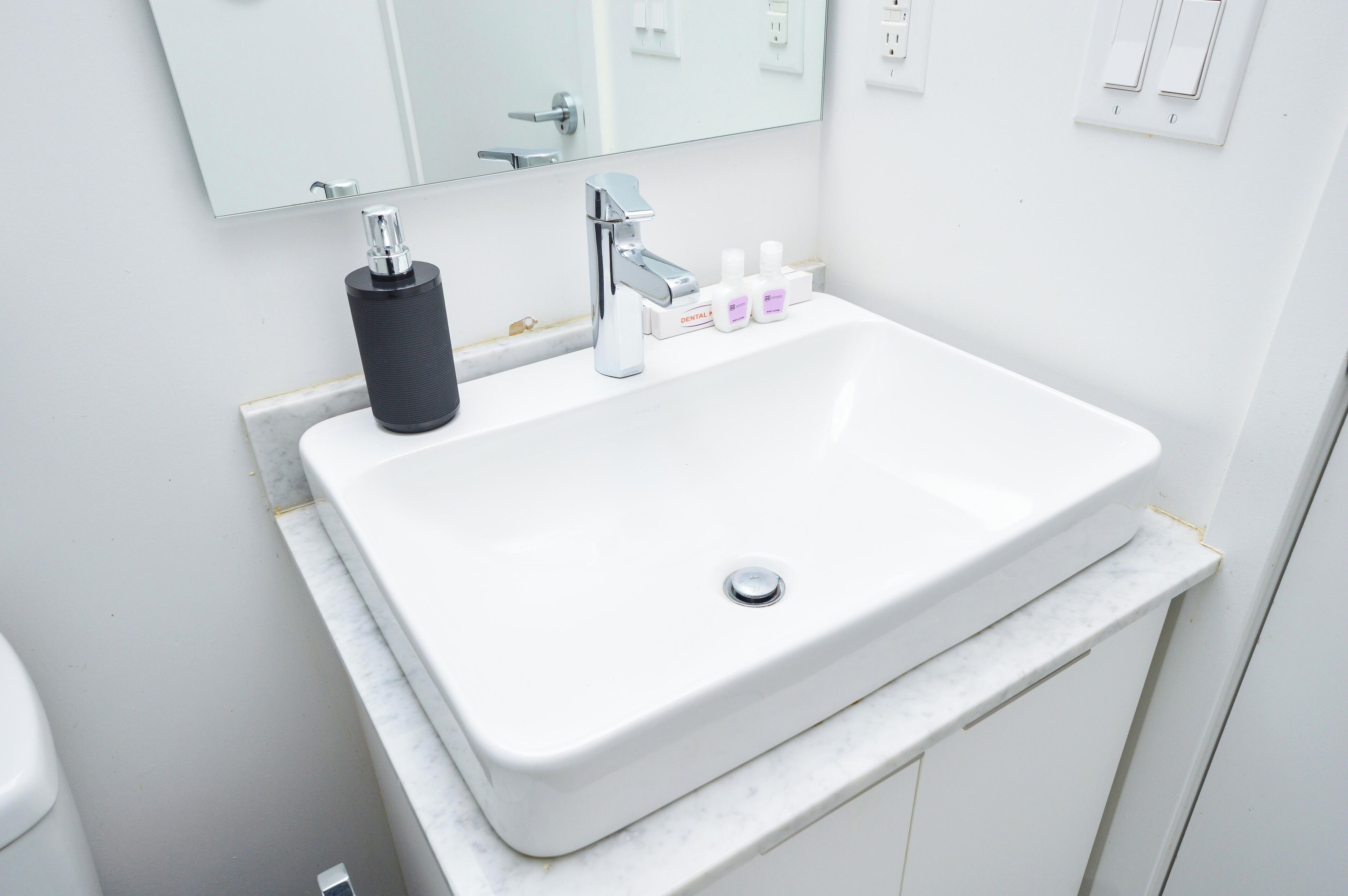 Suite, Balcony, City View | Bathroom