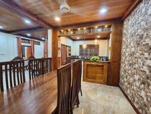 Dining - Mahizh Manai - Holiday Rental Home (Jaffna)